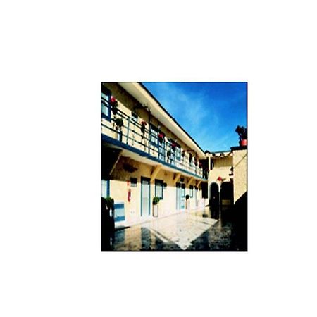 Hotel Sta Lucia セラヤ エクステリア 写真